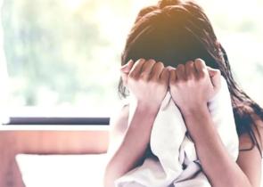 Κρήτη: Ισόβια σε 32χρονο που βίαζε το 9χρονο κοριτσάκι της συντρόφου του
