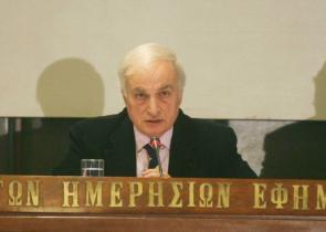 Μανώλης Μαυρομάτης: Πέθανε η σύζυγός του, ηθοποιός Ρένα Βενιέρη έπειτα από μήνες νοσηλείας