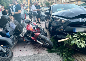 Τροχαίο στην Κηφισίας: Αυτοκίνητο καβάλησε πεζοδρόμιο και παρέσυρε πεζούς (Photos)