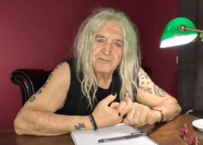 Κατακραυγή κατά Καρβέλα: «Αν γκρεμίσουμε τις εκκλησίες θα θεραπεύσουμε τη φτώχεια»