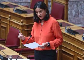 Κεραμέως: Στα 950 ευρώ ο κατώτατος μισθός από το 2027 - Έρχεται νέα αύξηση την άνοιξη του 2025