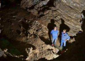 Αρχαιολόγοι βρήκαν περίεργα ραβδιά 12.000 ετών σε απομονωμένο σπήλαιο (εικόνες)