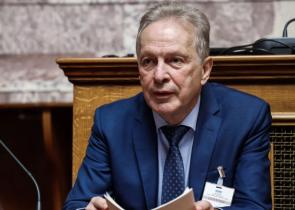 Βουλή: Εγκρίθηκε η παραμονή Βουρλιώτη στην Αρχή για το ξέπλυμα «μαύρου» χρήματος