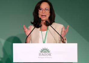 Διαμαντοπούλου: Μερικοί θέλουν στο ΠΑΣΟΚ ένα μοντέλο νέου ΣΥΡΙΖΑ, το απορρίπτω απολύτως