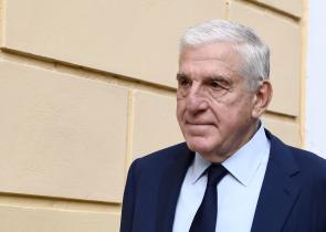 Ο μεγάλος απών από την εκδήλωση για το ευρώ