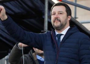 Ο Σαλβίνι είχε τηλεφωνική επικοινωνία με τον Βανς χωρίς να ενημερώσει την Μελόνι