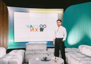 COSMOTE TV: Ο Χρήστος Μάστορας στην πρεμιέρα της κινηματογραφικής εκπομπής «Watch Next»