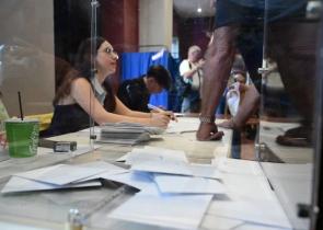 ΠΑΣΟΚ: Ένταση σε δύο εκλογικά τμήματα - Κλήθηκε η αστυνομία