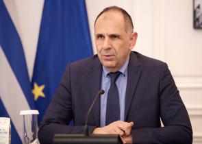 Greek Foreign Minister Sets Firm Red Lines Ahead of Key Meeting with Turkish Counterpart
