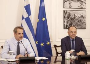 Μητσοτάκης: Θα ενημερώσει για τα Ελληνοτουρκικά τους πολιτικούς αρχηγούς, εκτός του Παππά