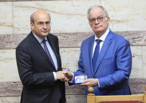 Κατατέθηκε στη Βουλή ο προϋπολογισμός για το 2025 – Ψηφίζεται την Κυριακή 15 Δεκεμβρίου