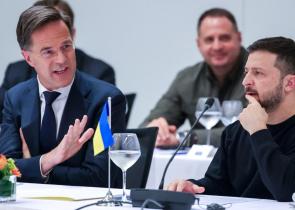 Ζελένσκι για επικοινωνία με Ρούτε: Συζητήσαμε για την ενίσχυση της αντιαεροπορικής μας άμυνας