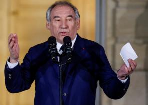 Γαλλία: Ορκίστηκε ο νέος Πρωθυπουργός Φρανσουά Μπαϊρού