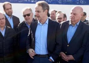 Μητσοτάκης: Για τον Θεό, δεν γίνεται να χάνονται νέα παιδιά επειδή δεν φορούν κράνος