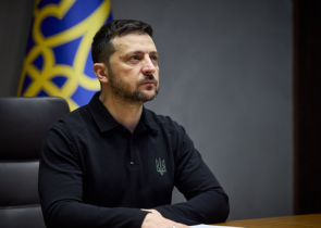 Ζελένσκι: Θέμα ξένων ειρηνευτικών στρατευμάτων στην Ουκρανία θα τεθεί στις Βρυξέλλες