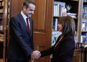 Τη Δευτέρα η συνάντηση Μητσοτάκη - Σακελλαροπούλου