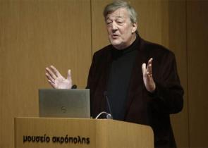 Στίβεν Φράι: Φυσική Δικαιοσύνη να επιστρέψουν τα Γλυπτά του Παρθενώνα - Θα «χαμογελάσει» ο πλανήτης
