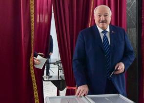Ο Λουκασένκο απειλεί με πυραύλους Oreshnik: «Τους θέλουμε για στρατηγικούς λόγους»