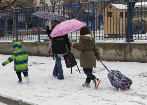Σε κλοιό βαρυχειμωνιάς η χώρα από την Τετάρτη - Πού θα πέσουν χιόνια
