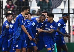 Πανσερραϊκός – Ολυμπιακός 0-4: Κυρίαρχος στις Σέρρες και ξανά κορυφή