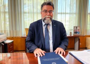 Οικονόμου για Τέμπη: Το υλικό από τις κάμερες είναι ήδη στον ανακριτή, δεν μπορεί να χαθεί