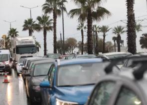 Παλαιό Φάληρο: Κυκλοφοριακές ρυθμίσεις λόγω θραύσης αγωγού της ΕΥΔΑΠ