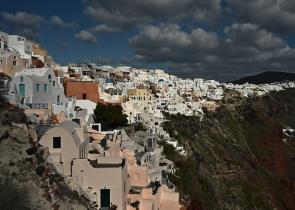 Παπανικολάου για σεισμούς στις Κυκλάδες: Θα συνεχιστούν μέχρι το Πάσχα