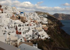 Σεισμοί στις Κυκλάδες: Ανοίγουν τα σχολεία από την Τρίτη σε Σαντορίνη, Αμοργό, Ανάφη και Ίο