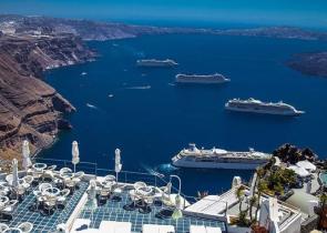 Σαντορίνη: Σκέψεις για προσωρινό «πάγωμα» του Τέλους Κρουαζιέρας
