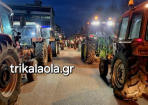 Αγρότες: Απόβαση στο κέντρο των Τρικάλων – Απέκλεισαν συμβολικά τον κόμβο Μεγαλοχωρίου