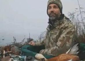 La Repubblica: Ο Τραμπ Τζούνιορ φέρεται να σκότωσε προστατευόμενα είδη άγριων πουλιών στη λιμνοθάλασσα της Βενετίας