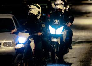Κηφισιά: Στο νοσοκομείο οδηγός μηχανής έπειτα από καταδίωξη - Δεν σταμάτησε στο σήμα αστυνομικών
