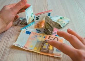 e-ΕΦΚΑ - ΔΥΠΑ: Ο «χάρτης» των πληρωμών έως τις 2 Μαΐου