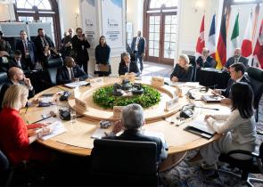 Ενωμένη η G7 απειλεί με κυρώσεις τη Ρωσία, εάν δεν αποδεχθεί την πρόταση εκεχειρίας