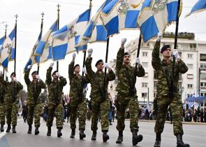 Η Ελλάδα τίμησε με λαμπρότητα την επέτειο της 25ης Μαρτίου (εικόνες και βίντεο)