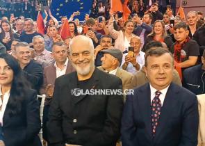 Στα Χανιά ο Έντι Ράμα για προεκλογική ομιλία - Δείτε φωτογραφίες