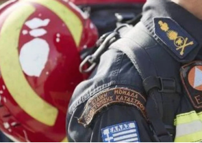 Επιχείρηση της ΕΜΑΚ στα Ιωάννινα για τη διάσωση νεαρής γυναίκας - Μεταφέρεται στο νοσοκομείο