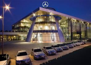 Η Mercedes ανακοίνωσε βουτιά 41% στην κερδοφορία στο πρώτο τρίμηνο, λόγω δασμών
