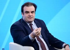 Πιερρακάκης: «Χτίζουμε μία οικονομία σε γερά θεμέλια»