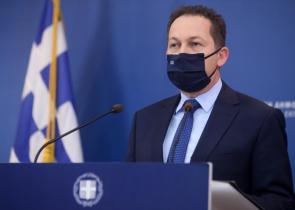 Πέτσας: Έρχεται τις επόμενες ημέρες η μείωση του ΦΠΑ στα τρόφιμα